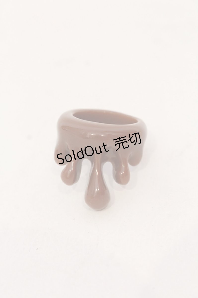画像1: 【SALE】Q-pot. / チョコレートメルトリング 約12号 チョコ O-25-05-22-027-QP-AC-IG-ZT445-F005 (1)
