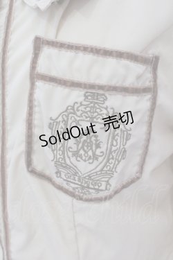 画像2: OZZ ANGELO / エンブレム刺繍デザインカラーブラウス  ベージュ O-25-05-26-046-OO-BL-IG-OS