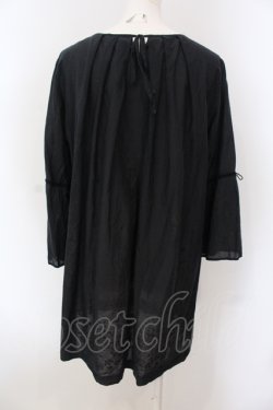 画像4: INGEBORG / コサージュつきフロッキーチュニック  クロ O-25-05-26-008-LO-TO-IG-OS