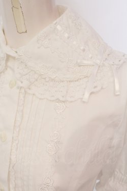 画像2: Innocent World / 薔薇レースつけ袖ブラウス  シロ O-25-05-26-092-IW-BL-IG-OS