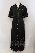 EAT ME / オープンカラーマキシワンピース  クロ×シロ O-25-05-26-107-LO-OP-IG-OS
