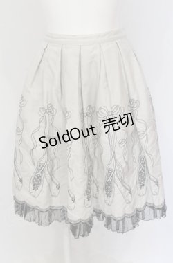 画像1: Emily Temple cute / トゥーシューズ刺繍スカート  グレー×クロ O-25-05-28-103-ET-SK-IG-OS
