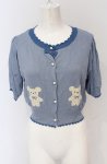画像1: axes femme Kawaii / クマ柄半袖ニットカーディガン F ブルー O-25-05-28-117-AX-TO-IG-ZH (1)
