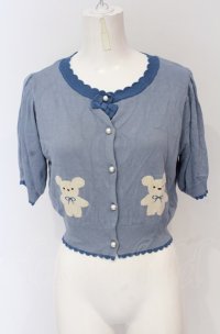 axes femme kawaii / クマ柄半袖ニットカーディガン F ブルー O-25-05-28-117-AX-TO-IG-OS