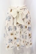 axes femme / サイドフリルミドルスカート M アイボリー O-25-05-29-008-AX-SK-IG-OS