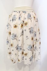 画像3: 【SALE】axes femme / サイドフリルミドルスカート M アイボリー O-25-05-29-008-AX-SK-IG-ZT167 (3)