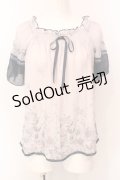 axes femme / アネモネ柄パイピングブラウス M ピンク×ネイビー O-25-05-29-009-AX-BL-IG-OS