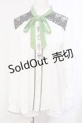 axes femme POETIQUE / カラーリボンアイコンブラウス M シロ×グリーン O-25-05-29-024-AX-BL-IG-OS