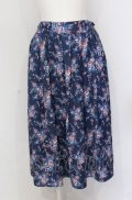 axes femme / シャンデリアフラワー柄スカート F パープル O-25-05-31-1064-AX-SK-OW-OS