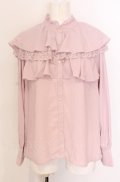 axes femme POETIQUE / ケープデザインフリルブラウス M ピンク O-25-05-31-1072-AX-BL-OW-OS