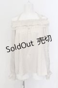 axes femme / ギャザーデザインサテンブラウス F キナリ O-25-05-31-1076-AX-BL-OW-OS