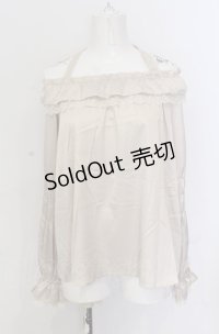 axes femme / ギャザーデザインサテンブラウス F キナリ O-25-05-31-1076-AX-BL-OW-OS