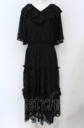 axes femme NOSTALGIE / フリルティアード総レースワンピース F クロ O-25-05-31-1097-AX-OP-OW-OS