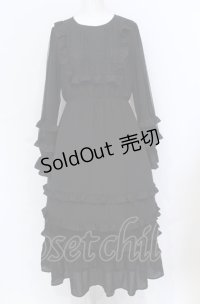 axes femme NOSTALGIE / シフォンフリルティアードワンピース F クロ O-25-05-31-1107-AX-BL-OW-OS