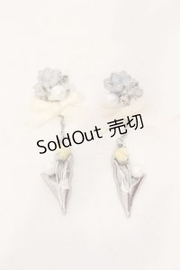 axes femme / チューリップリボンピアス  シルバー O-25-06-03-057-AX-AC-OW-ZT208