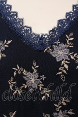 画像2: axes femme / フラワー刺繍Vネックトップス M ネイビー O-25-06-07-013-AX-TO-IG-ZT460 (2)