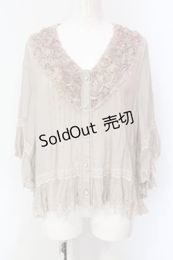 画像1: axes femme / フラワーモチーフレースフリルボレロ M ベージュ O-25-06-09-079-AX-TO-IG-OS