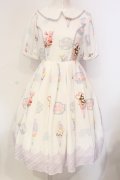 axes femme kawaii / アイス柄半袖ワンピース M シロ O-25-06-09-020-AX-OP-YM-OS