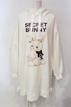 画像1: Secret Honey / レースアップうさぎビックパーカーワンピース  シロ O-25-06-10-050-CA-OP-IG-OS