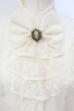 画像2: axes femme kawaii / クラシカルレーシーブラウス  生成り O-25-06-12-037-AX-BL-IG-OS