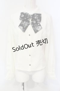 axes femme / ジャカードリボン付ブラウス  生成り×クロ O-25-06-12-046-AX-BL-IG-OS