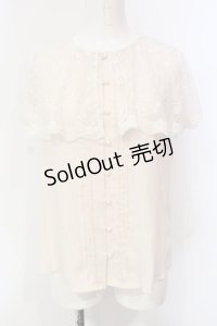 an another angelus / レースケープ衿ブラウス F ベージュ O-25-06-12-027-CA-BL-OW-OS
