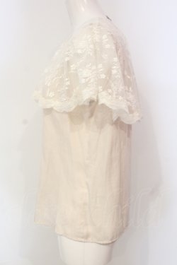 画像2: an another angelus / レースケープ衿ブラウス F ベージュ O-25-06-12-027-CA-BL-OW-OS