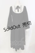axes femme / ブローチセットロマンワンピース F クロ×シロ O-25-06-14-004-AX-OP-OW-OS