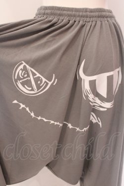 画像3: NieR Clothing / フェイスプリントサルエルパンツ  グレー O-25-06-16-058-PU-PA-IG-OS