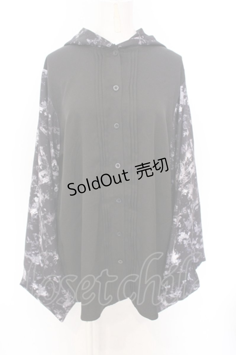 画像1: NieR CLOTHING / 袖リブ付き着物風シャツ【鳥居×九尾】  ブラック×グレー O-25-06-16-011-PU-BL-IG-ZT284 (1)