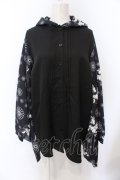 NieR Clothing / 袖リブ付き着物風袖シャツ【和柄九尾】  ブラック×ホワイト O-25-06-16-009-PU-BL-IG-OS