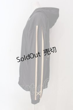 画像2: NieR CLOTHING / ふわもこZIPパーカー  ブラック×ベージュ O-25-06-16-039-PU-TO-IG-ZT178