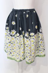 MILK / Daisy fieldスカート  ブラックガーデン O-25-06-19-032-ML-SK-OW-OS