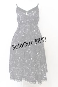 LISTEN FLAVOR / 夜空柄キャミワンピース  ブラック O-25-06-21-066-PU-OP-IG-ZT210