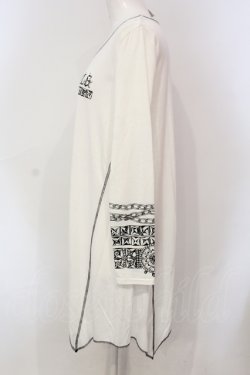 画像2: ALGONQUINS / スタッズプリントロングカットソー  ホワイト O-25-06-21-128-AL-TO-IG-OS