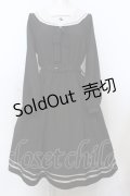 axes femme POETIQUE / ウサギ刺繍セーラーワンピース【多屋来夢コラボ】  クロ O-25-06-21-021-AX-OP-IG-OS
