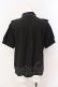 画像3: axes femme POETIQUE / バタフライ刺繍襟半袖ブラウス M クロ×パープル O-25-06-23-054-AX-BL-OW-OS (3)