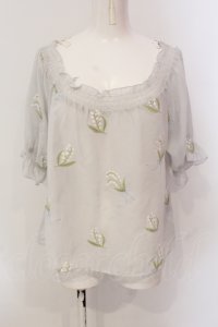 an another angelus / 鈴蘭シフォントップス  グレー O-25-06-23-079-CA-TO-IG-OS