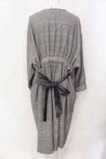 画像3: axes femme / 千鳥格子ノーカラーガウンコート M グレー O-25-06-23-113-AX-CO-YM-ZTC003 (3)