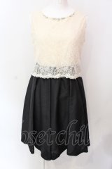 axes femme / シャンタン切り替えビジュ襟ワンピース M シロｘクロ O-25-06-23-116-AX-OP-YM-OS