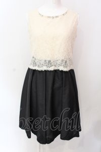 axes femme / シャンタン切り替えビジュ襟ワンピース M シロｘクロ O-25-06-23-116-AX-OP-YM-OS