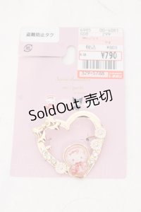 m petit by misako / サンリオキャラクターズコラボ AMキティブローチ  キティ O-25-06-24-081-LO-AC-IG-OS