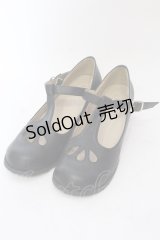 Fi.n.t / Tストラップカットワークパンプス L クロ O-25-06-24-101-CA-SH-IG-ZT-K001