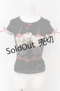 Shirley Temple / レッドベルベットTEE（Ladies） F クロ O-25-06-26-065-ET-TO-OW-OS