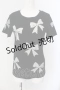 Jane Marple Dans Le Salon / リボンwithリボンのTシャツ M クロ O-25-06-26-080-JM-TO-OW-OS