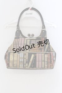 TELLME / 本棚柄 あおりがま口バッグ  ブラウン O-25-06-28-043-LO-BG-IG-OS