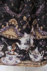 画像2: Enchantlic Enchantilly / すみれのお茶会ティアードジャンパースカート L アンティークブラック O-25-06-28-005-LO-OP-IG-OS (2)