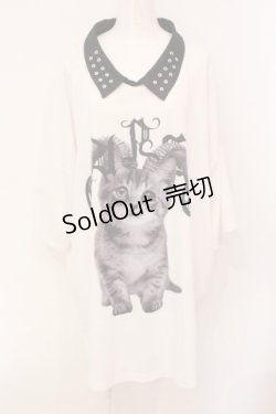 画像1: TRAVAS TOKYO / 安全ピン衿付きラウンドビッグネコTシャツ F ホワイト×ブラック O-25-07-07-069-PU-TO-OW-ZY