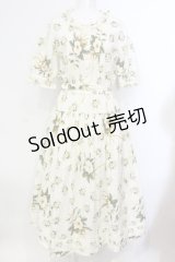 KANEKO ISAO / カメリアタックワンピース  アイボリー O-25-07-08-064-EL-OP-IG-OS