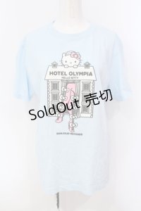 サンリオ / Hotel Olympia × ハロウキティ コラボ Tシャツ M サックス O-25-07-08-116-EL-TS-IG-OS